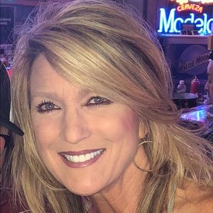 Meet your Posher, Marci